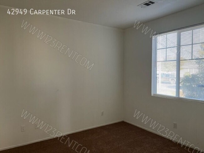 Building Photo - 42949 Carpenter Dr