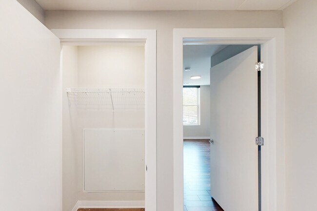 Floorplan - 520 E Armour