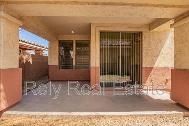 Building Photo - 13550 W Cypress St