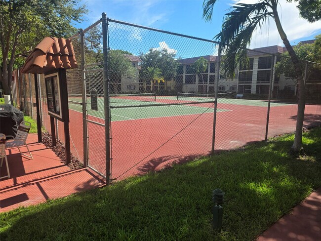 Building Photo - 251 S Cypress Rd