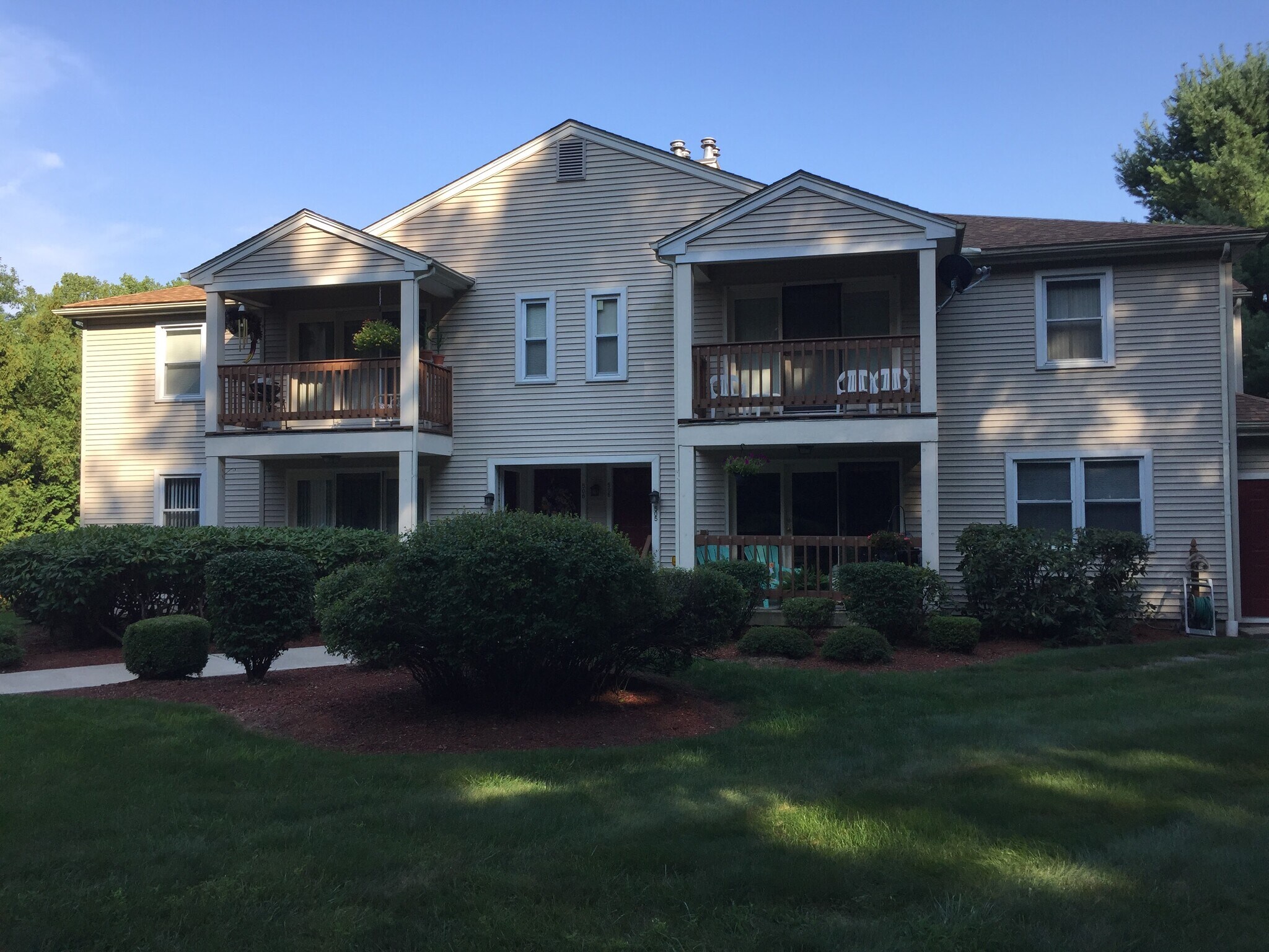 Building Photo - 507 Ashmead Cmn
