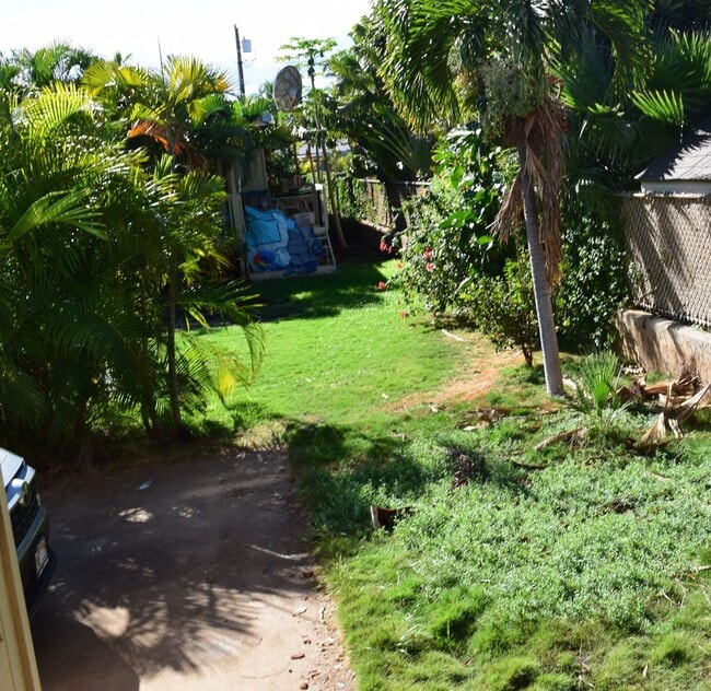 Building Photo - Charming unfurnished 1 bd. 1 bath cottage Available 1/1/2026