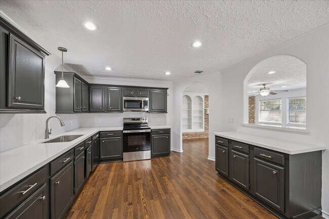 Building Photo - 22831 Merrymount Dr