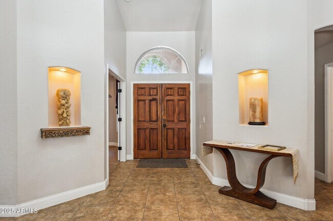 Building Photo - 758 S Lagoon Dr