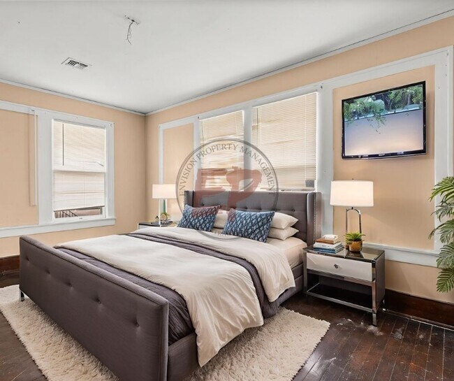 Building Photo - 2214 Gorman Ave