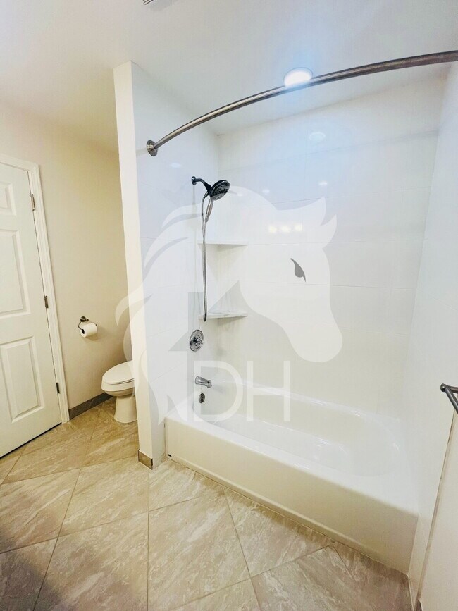 Building Photo - 414 Deer Run