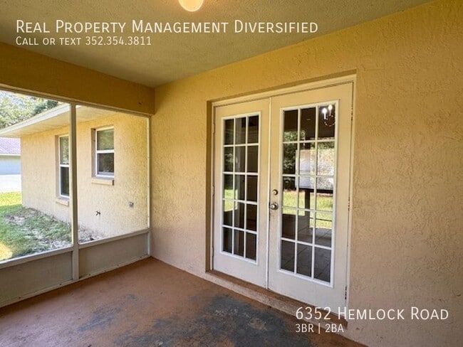 Building Photo - 6352 Hemlock Rd