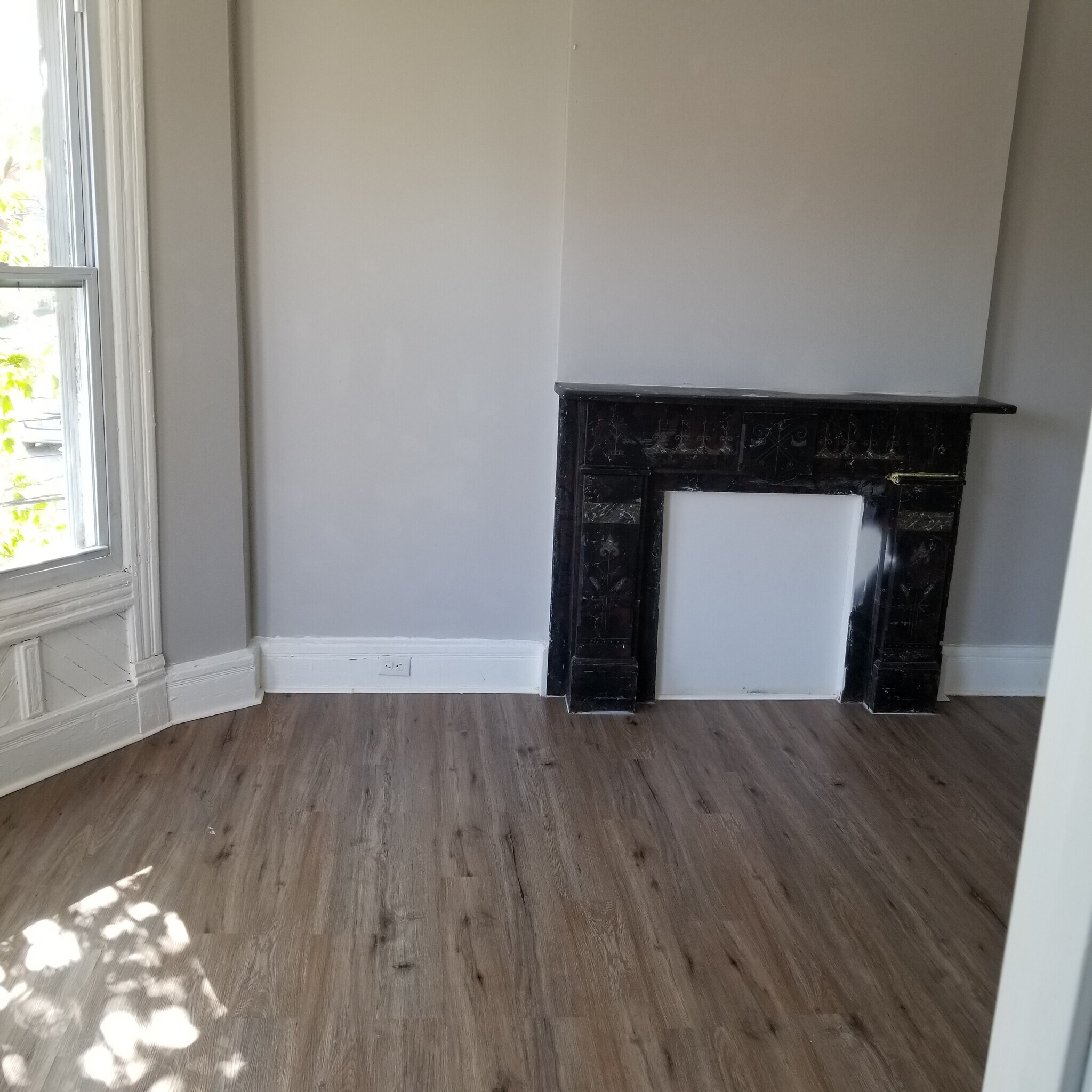 Building Photo - 84 Carson Ave