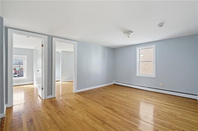 Building Photo - 555 Branch Ave