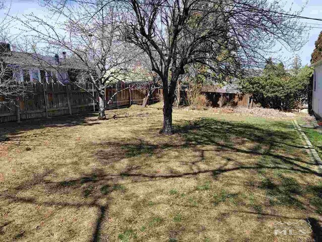 Building Photo - 1361 Hillside Dr