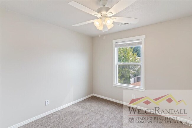 Building Photo - Your Clinton Haven – Modern, Spacious, and...