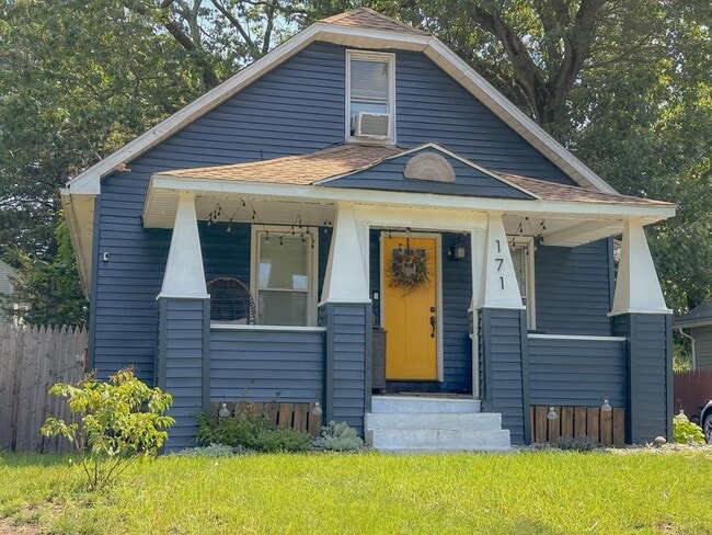 Building Photo - 171 Warrenton St