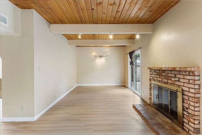 Building Photo - 1154 Otis Dr