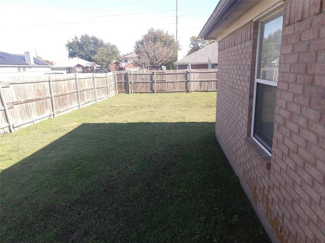 Building Photo - 6401 Brookglen Dr