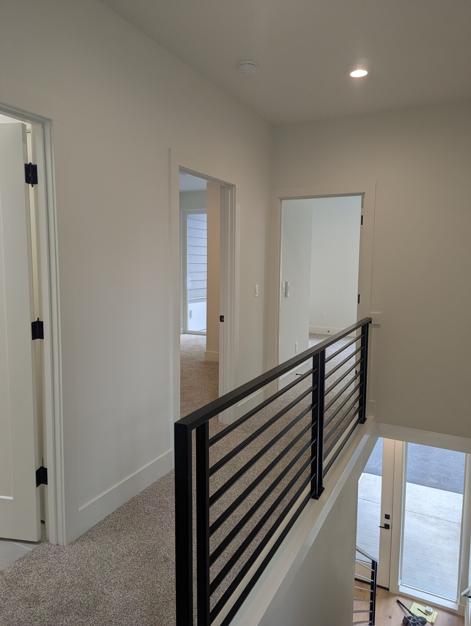 Building Photo - 5041 SE King Rd