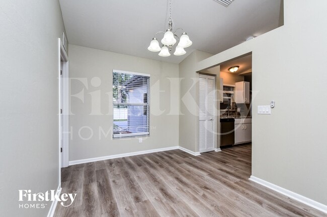 Building Photo - 3330 SW 27th Ave