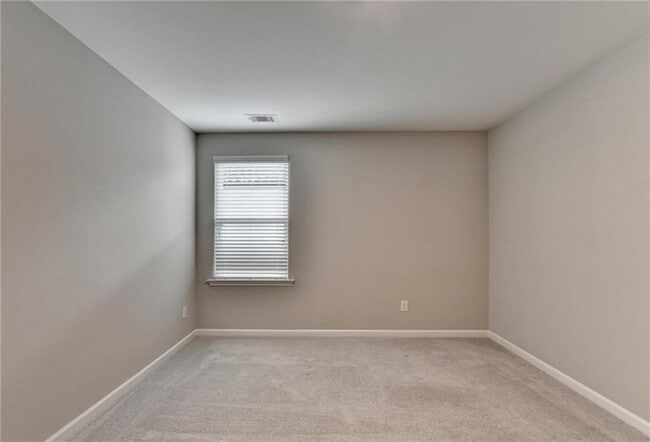 Building Photo - 4335 Magpie Dr