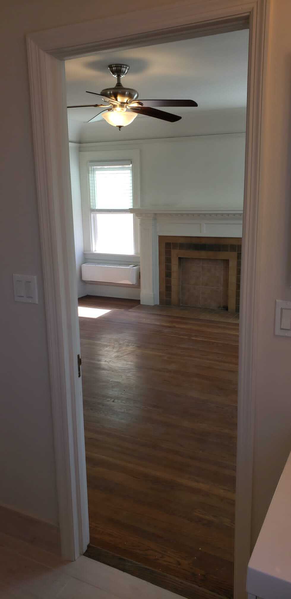 Building Photo - 1510 S Van Ness Ave