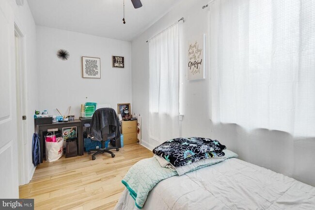 Building Photo - 2629 Cedar St