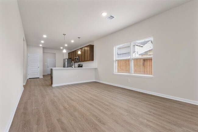 Building Photo - 10249 Badger Run Ln