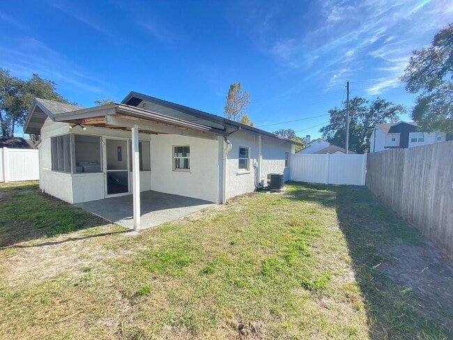 Building Photo - 241 E Church Ave