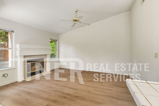 Building Photo - 8948 Warmsprings St