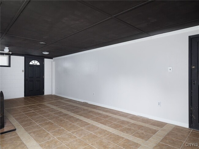 Building Photo - 20201 Overlook Dr