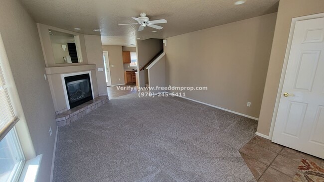 Building Photo - Nice size home near Canyon View Park - 4 b...