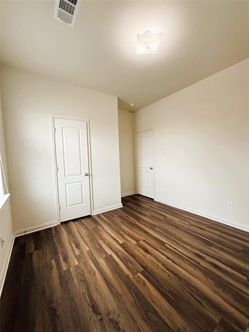 Building Photo - 120 Rushmore Ln