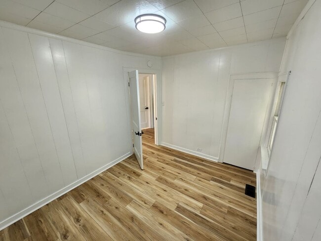 Building Photo - “Shawnee Home” Fully Remodeled - 2Bed/1Bat...