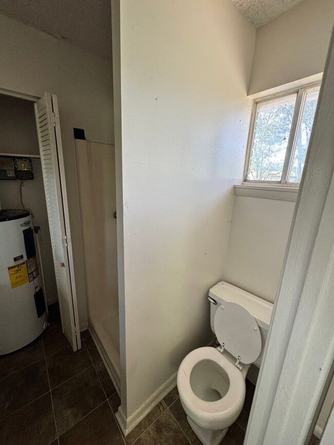 Building Photo - (Currently working on the property) 3/2 in...