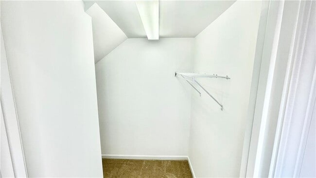 Building Photo - 436 Fieldview Ln