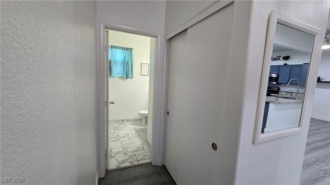 Building Photo - 5205 El Castano Ave