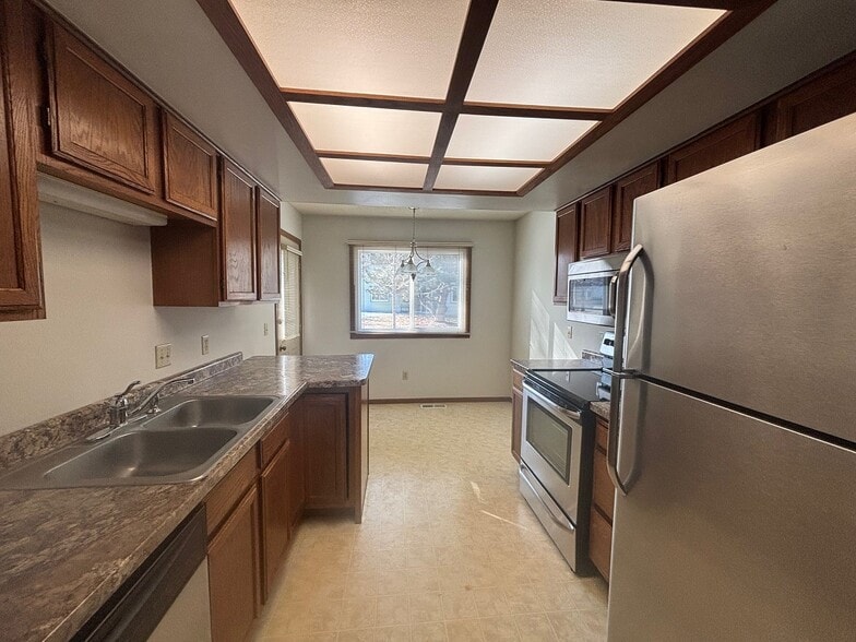 Building Photo - 6269 Magda Dr