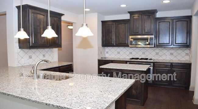 Building Photo - 1247 Wiltshire Dr