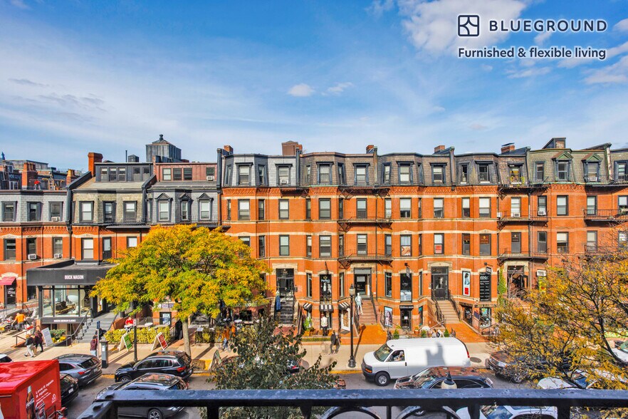 Building Photo - 232 Newbury St