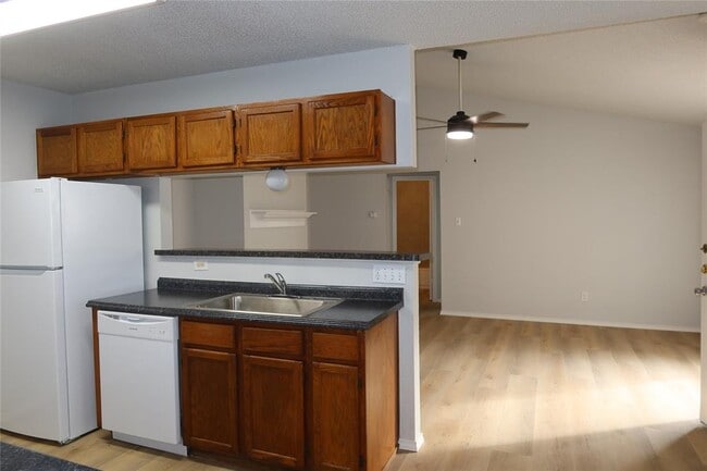 Building Photo - 2511 Bucks Run