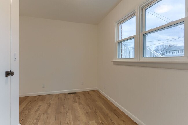 Building Photo - 51 Wharton Ave