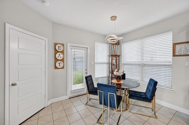 Building Photo - 7213 Willow Thorne Dr