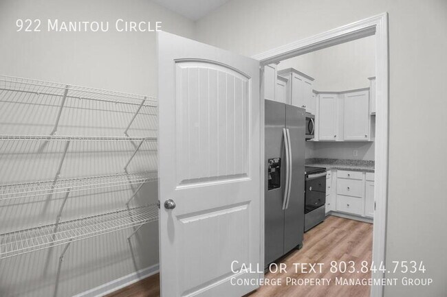 Building Photo - 922 Manitou Cir