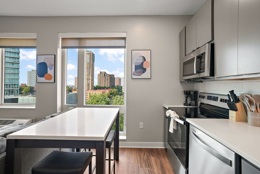 Building Photo - 1410 Nicollet Ave