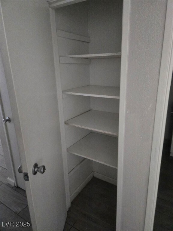 Building Photo - 33 Gold Bar Ct