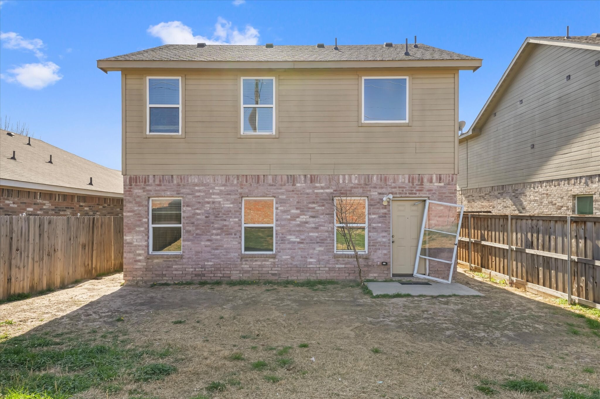 Building Photo - 9975 Rio Doso Dr