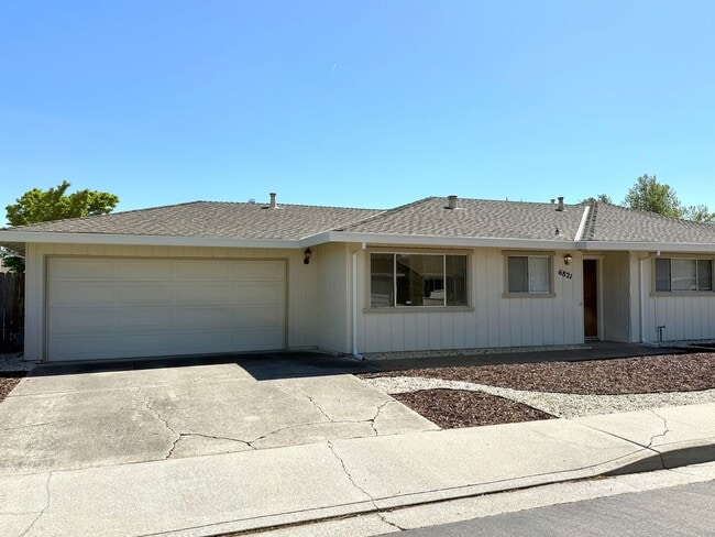 Building Photo - Beautiful Corner Lot in Pocket Area! Please review entire ad.