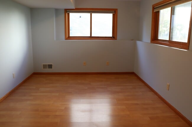 Building Photo - 6414 Pizarro Cir