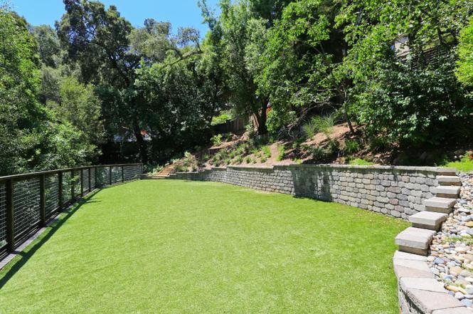 Building Photo - 3534 Oak Knoll Dr