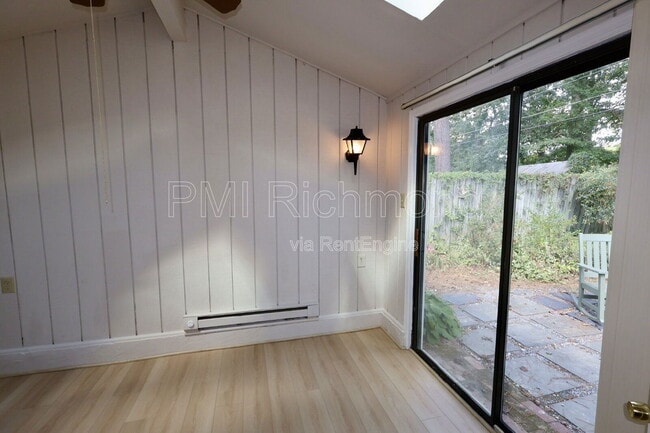 Building Photo - 8402 Kalb Rd