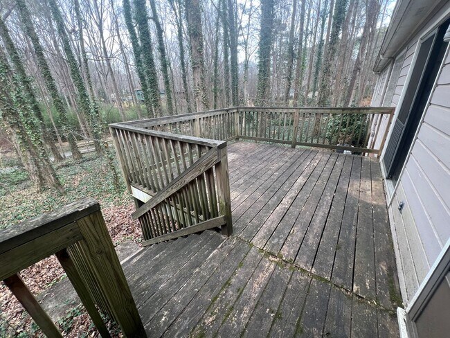 Building Photo - 1201 Linton Ct