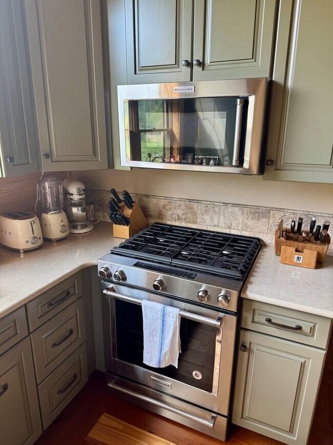 Building Photo - 7223 Ferry Rd