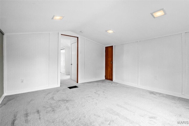 Building Photo - 970 Kirkham Ave